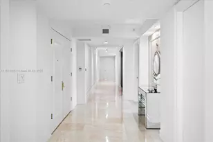 20201 E Country Club Dr, Aventura, FL 33180 - Photo 16