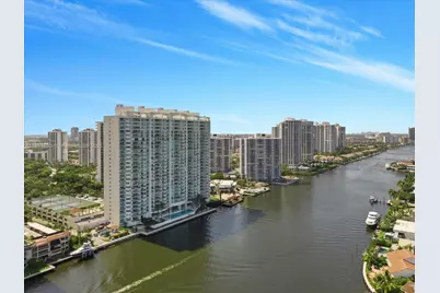 20201 E Country Club Dr #2301, Aventura, FL 33180 - Photo 4