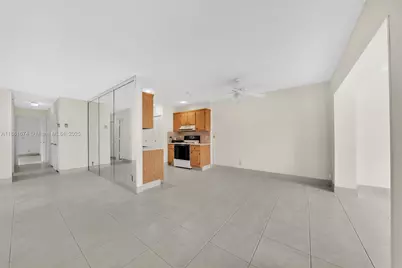 3319 Americo Dr, West Palm Beach, FL 33417 - Photo 8