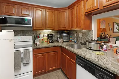 9143 SW 77th Ave #B808, Miami, FL 33156 - Photo 10