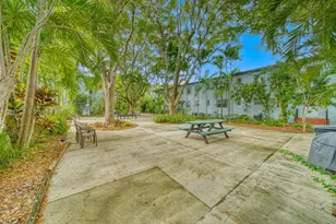 5640 SW 78th St, Miami, FL 33143 - Photo 22