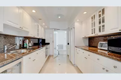 5640 Collins Ave #6B, Miami Beach, FL 33140 - Photo 16