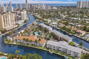 455 Paradise Isle Blvd, Hallandale Beach, FL 33009 - Photo 42