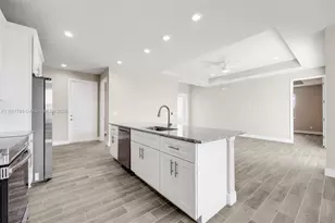 5044 Wildgoose Cir, Labelle, FL 33935 - Photo 10