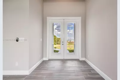 5044 Wild Goose Cir, Labelle, FL 33935 - Photo 2