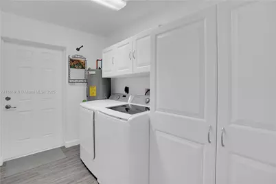1263 Norge Ct, Other City - In The State Of Florida, FL 33935 - Photo 4
