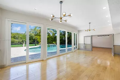 3180 N Bay Rd, Miami Beach, FL 33140 - Photo 10