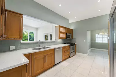 3180 N Bay Rd, Miami Beach, FL 33140 - Photo 14