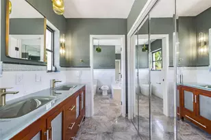 3180 N Bay Rd, Miami Beach, FL 33140 - Photo 26