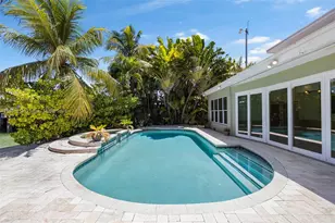3180 N Bay Rd, Miami Beach, FL 33140 - Photo 32