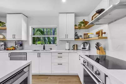 653 Glenridge Rd, Key Biscayne, FL 33149 - Photo 18