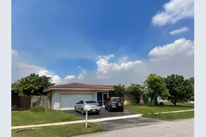 8203 NW 73rd Ter, Tamarac, FL 33321 - Photo 1