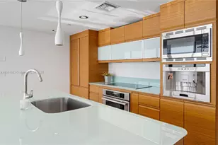 5875 Collins Ave, Miami Beach, FL 33140 - Photo 20