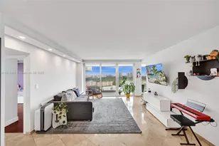 19707 Turnberry Way, Aventura, FL 33180 - Photo 2