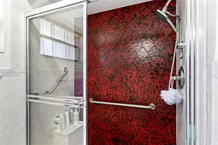 19265 E St Andrews Dr, Hialeah, FL 33015 - Photo 26