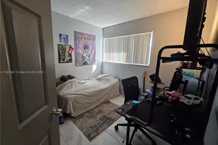 6627 Winfield Blvd, Margate, FL 33063 - Photo 8