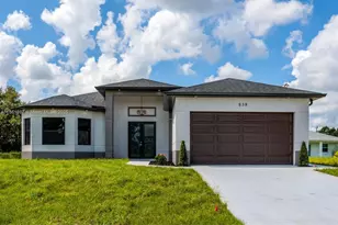 838 Chantilly St E, Lehigh Acres, FL 33974 - Photo 1