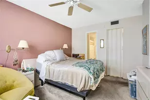 250 Jacaranda Dr, Plantation, FL 33324 - Photo 18