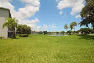 301 SW 135th Ave, Pembroke Pines, FL 33027 - Photo 22
