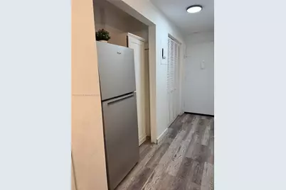 400 Kings Point Dr #105, Sunny Isles Beach, FL 33160 - Photo 6