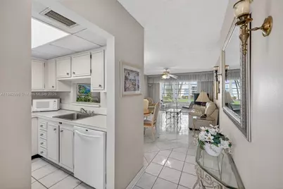 4706 NW 36th St #402, Lauderdale Lakes, FL 33319 - Photo 16