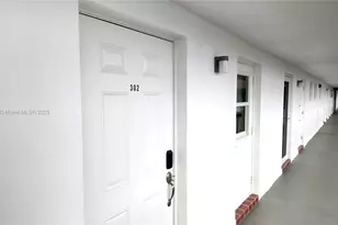 5200 Washington St, Hollywood, FL 33021 - Photo 10
