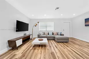12075 NE 10th Ave, Biscayne Park, FL 33161 - Photo 4