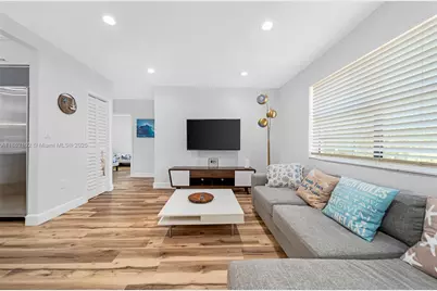 12075 NE 10th Ave, Biscayne Park, FL 33161 - Photo 2