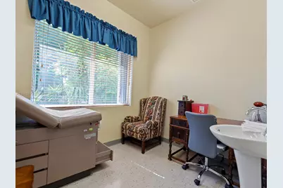 45 NW 4th St, Homestead, FL 33030 - Photo 10