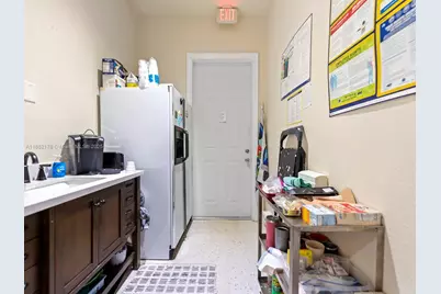 45 NW 4th St, Homestead, FL 33030 - Photo 12