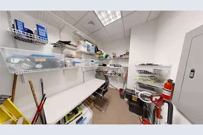 175 SW 7th St #1612, Miami, FL 33130 - Photo 26