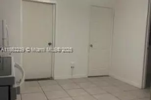 910 NW 75th St, Miami, FL 33150 - Photo 1