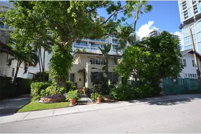 334 NE 26th Ter, Miami, FL 33137 - Photo 1