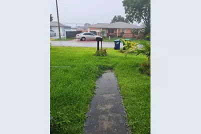 3420 NW 213th Ter, Miami Gardens, FL 33056 - Photo 4