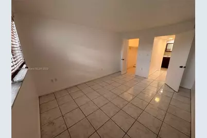 8135 Sunrise Lakes Blvd #208, Sunrise, FL 33322 - Photo 8