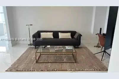 17111 Biscayne Blvd #402, North Miami Beach, FL 33160 - Photo 10