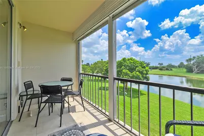 9320 S Hollybrook Lake Dr #203, Pembroke Pines, FL 33025 - Photo 4