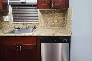 681 S Hollybrook Dr, Pembroke Pines, FL 33025 - Photo 14