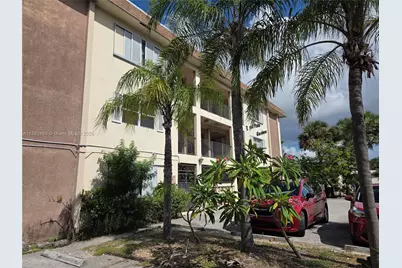348 S Federal Hwy #5, Dania Beach, FL 33004 - Photo 1