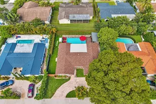 20350 Highland Lakes Blvd, Miami, FL 33179 - Photo 56