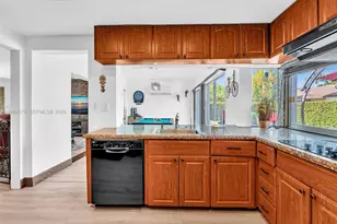 20350 Highland Lakes Blvd, Miami, FL 33179 - Photo 12