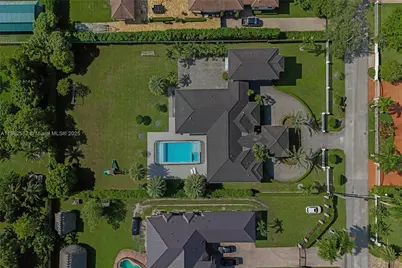 411 NW 125th Ave, Miami, FL 33182 - Photo 4