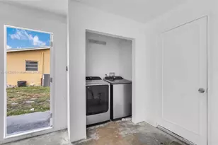 640 E Melrose Cir, Fort Lauderdale, FL 33312 - Photo 20