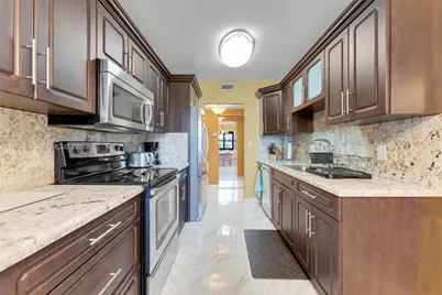3800 Hillcrest Dr #412, Hollywood, FL 33021 - Photo 6