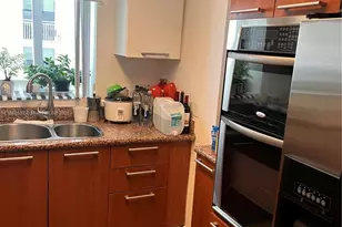 170 SE 14th St, Miami, FL 33131 - Photo 6