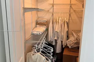 170 SE 14th St, Miami, FL 33131 - Photo 14