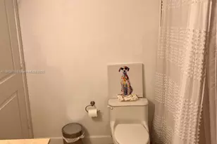 170 SE 14th St, Miami, FL 33131 - Photo 18