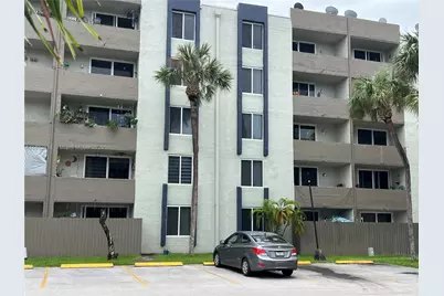 10000 NW 80th Ct #2166, Hialeah Gardens, FL 33016 - Photo 1