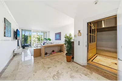 701 Crandon Blvd #302, Key Biscayne, FL 33149 - Photo 1