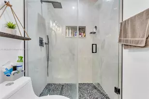 21245 NE 8th Pl, Miami, FL 33179 - Photo 24